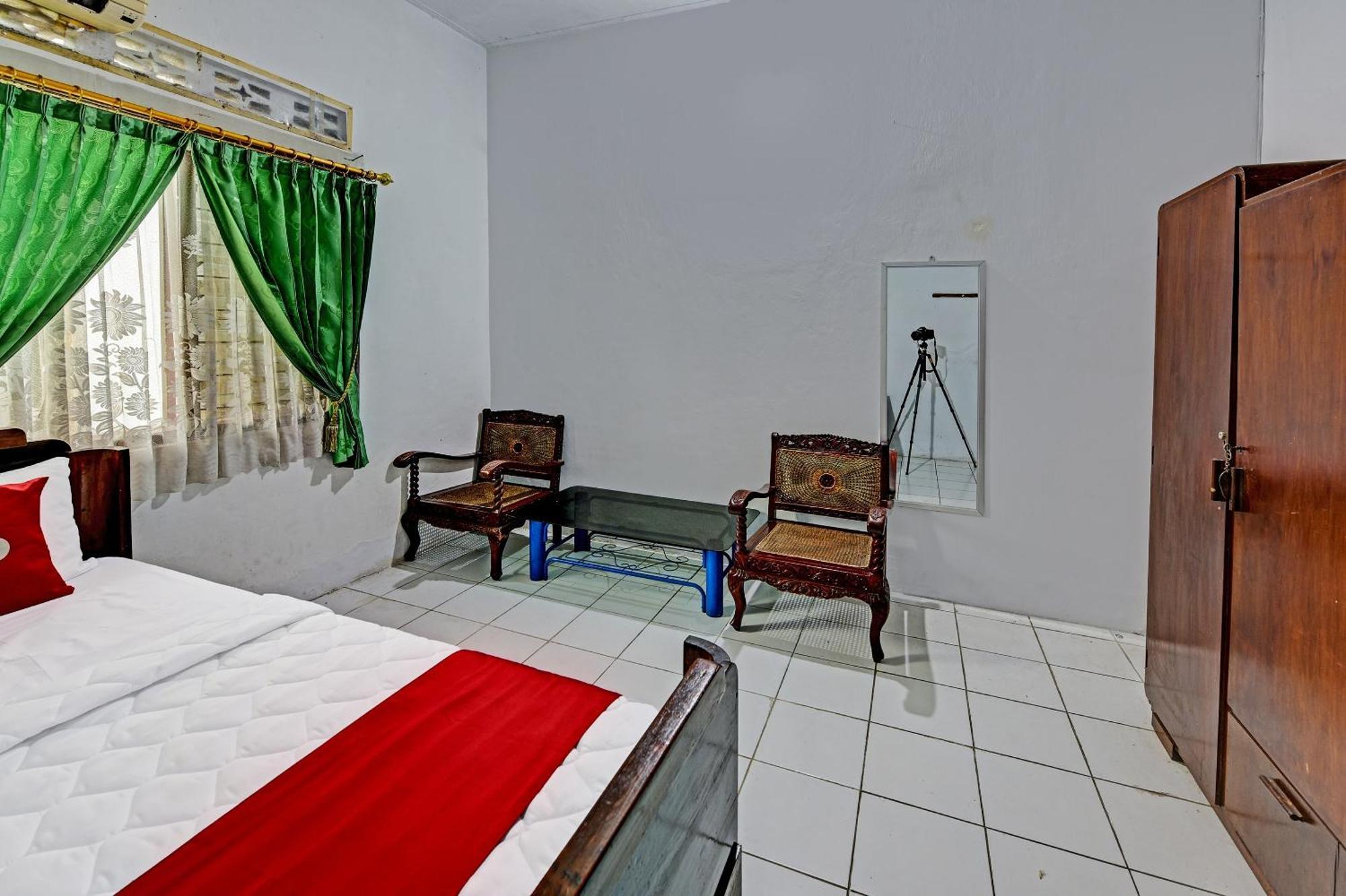 Spot On 91372 Wisma Bulin ปูร์โวเคอร์โต ภายนอก รูปภาพ